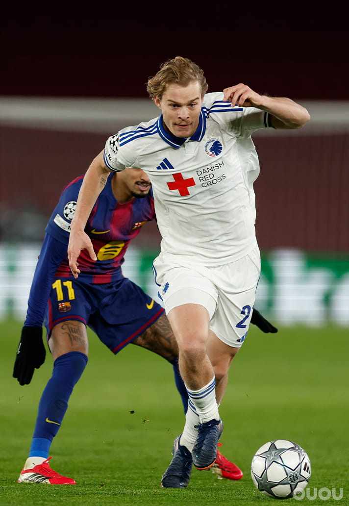 假期后补作业 欧冠第八比赛日战靴盘点:复古经典 + 全新战靴齐亮相,门将穿新鞋头槌绝杀太燃,喜欢的话留下您的评论。