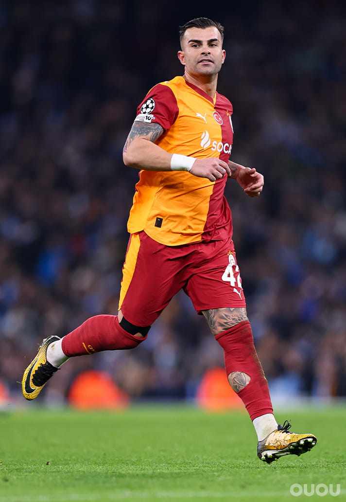 假期后补作业 欧冠第八比赛日战靴盘点:复古经典 + 全新战靴齐亮相,门将穿新鞋头槌绝杀太燃,喜欢的话留下您的评论。