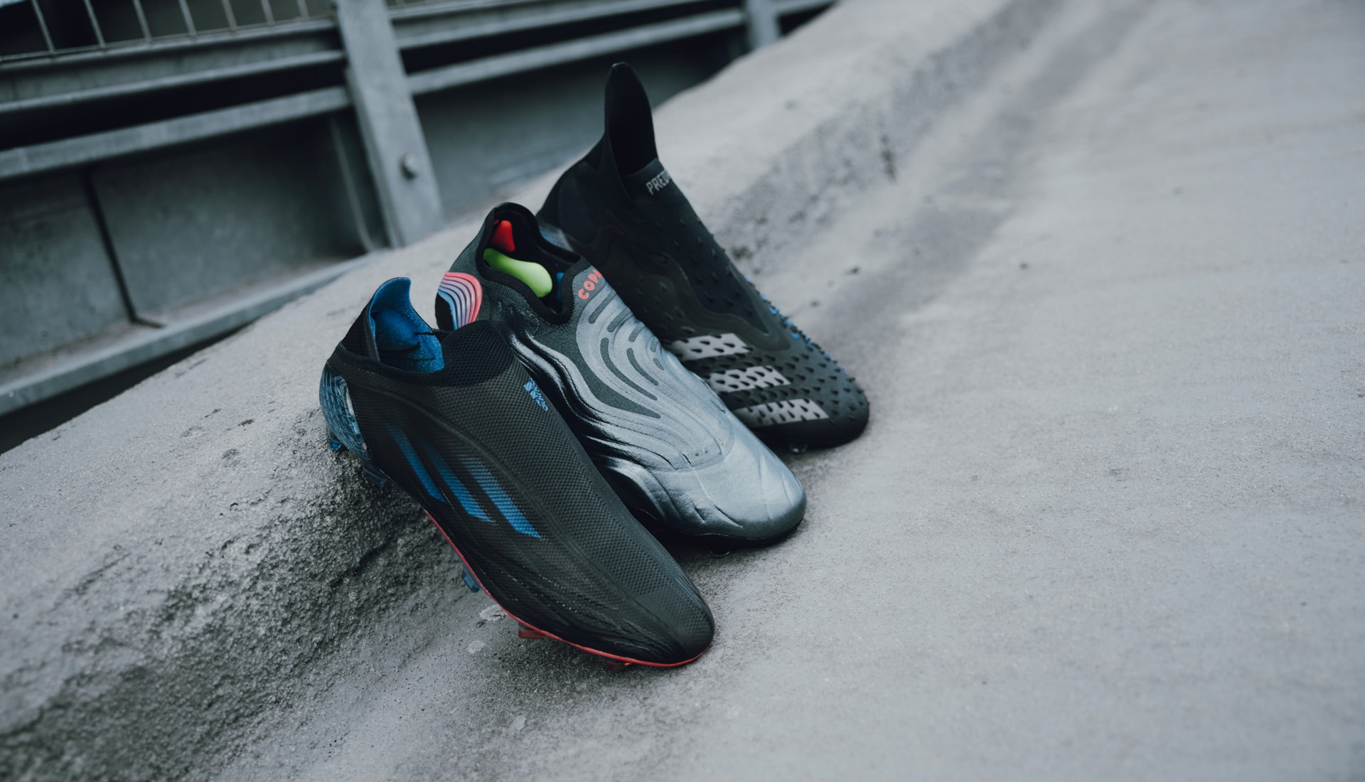 阿迪达斯发布 'Escape Light' Pack