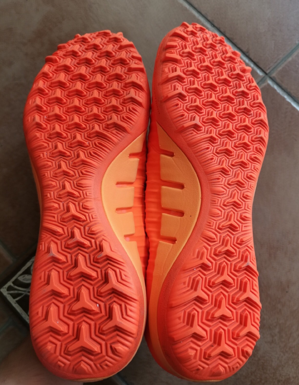 全新全新全新!43码耐克NIke MercurialX超顶TF人造草碎钉足球鞋