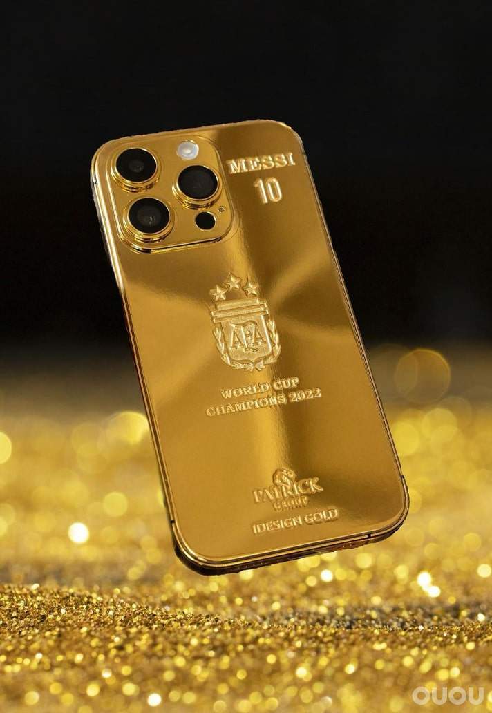 梅西花百万买25部24K金iPhone 14 Pro送给阿根廷国家队和工作人员