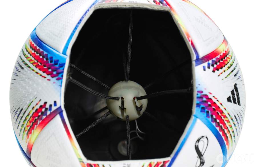 阿迪达斯2022年世界杯球将率先采用半自动越位技术