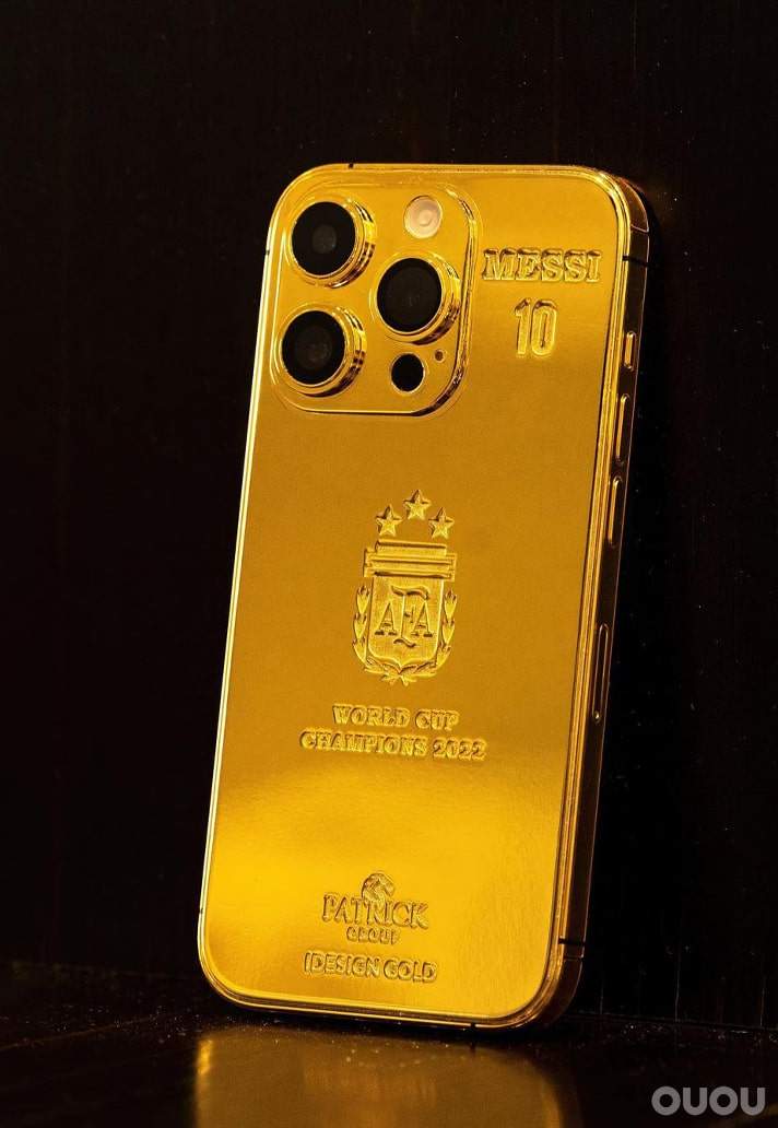 梅西花百万买25部24K金iPhone 14 Pro送给阿根廷国家队和工作人员
