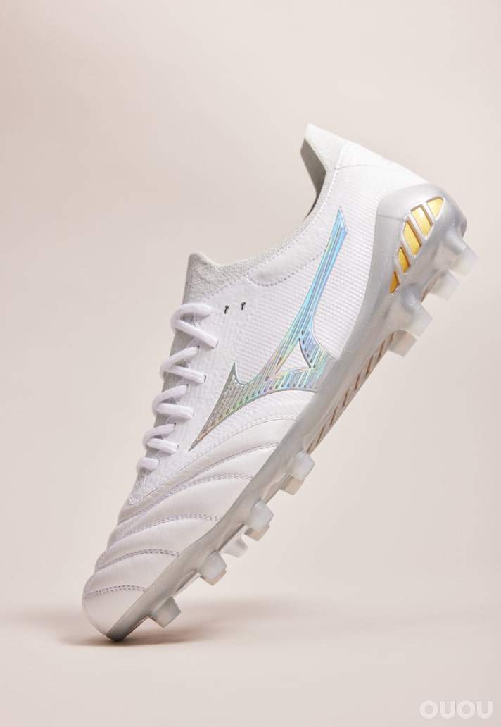 美津浓发布Morelia Neo III β 新配色