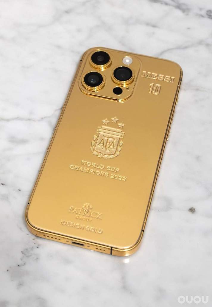 梅西花百万买25部24K金iPhone 14 Pro送给阿根廷国家队和工作人员