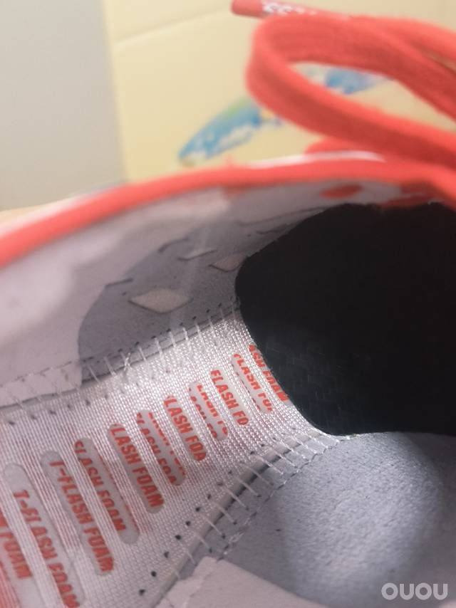 蛮可惜的一双鞋