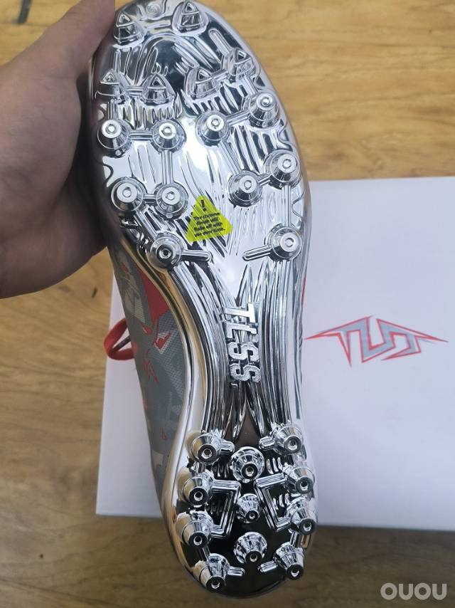 蛮可惜的一双鞋