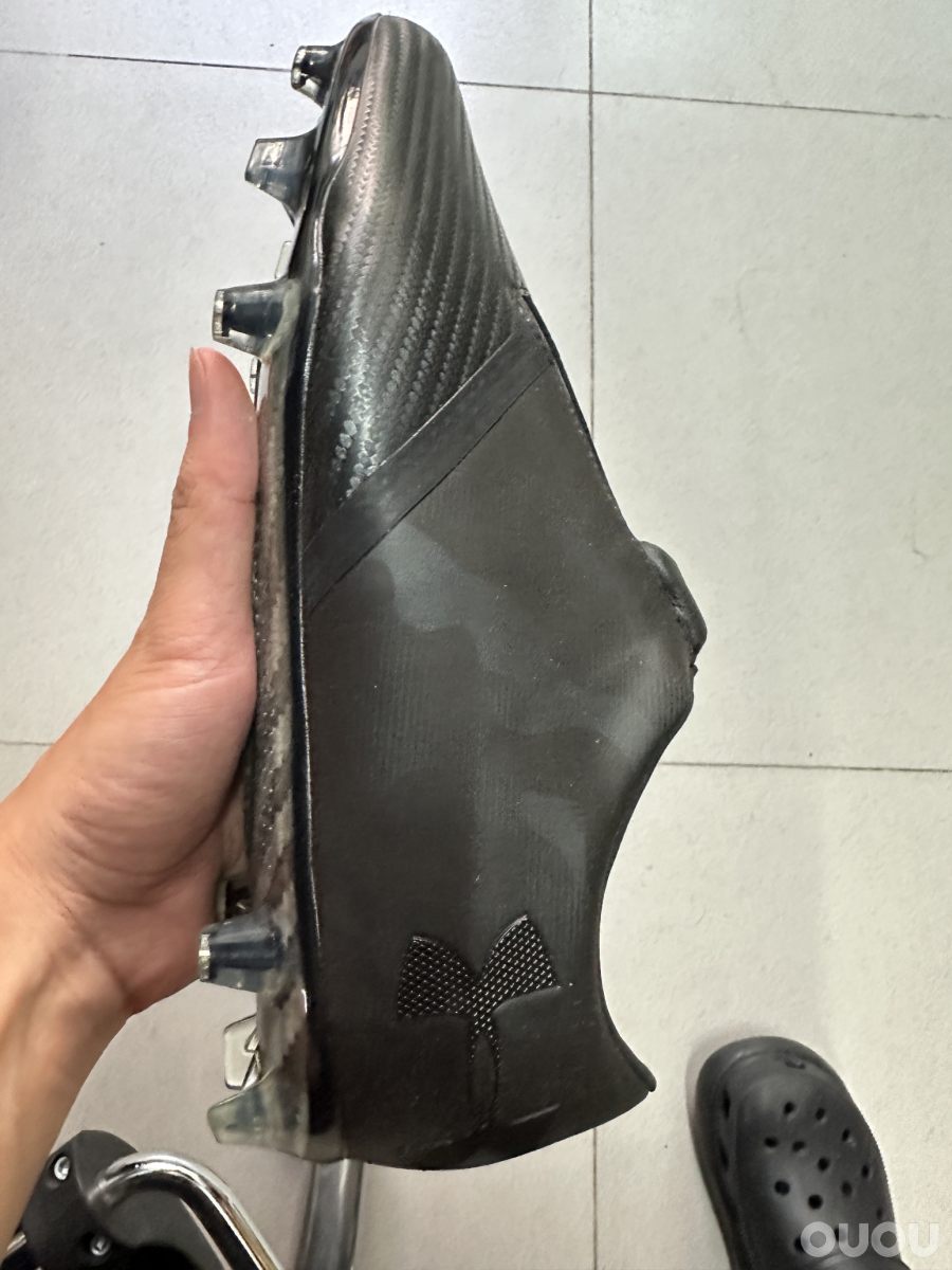 出超顶碳底鞋
