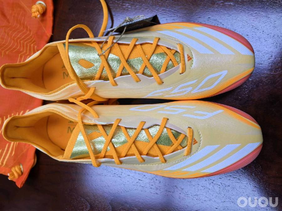 F50梅西鎏金时刻战靴!