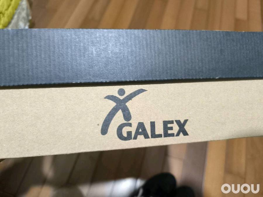 日产Gelax足球鞋