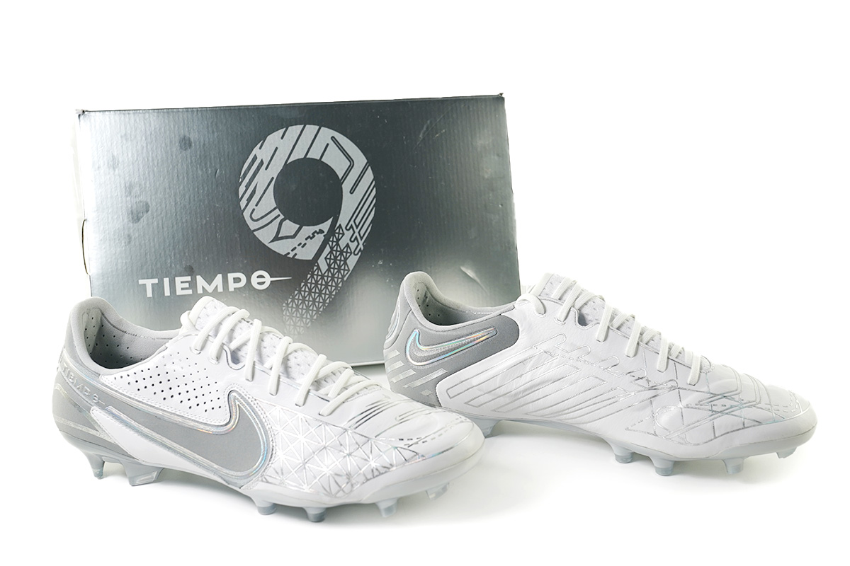 感受反光美学 耐克Tiempo Legend 9限量版赏析